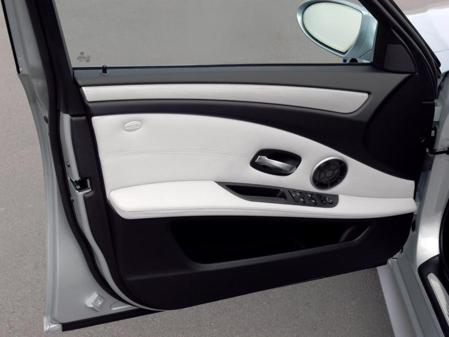  BMW M5 Touring 2007 года  (фото 28 из 56)